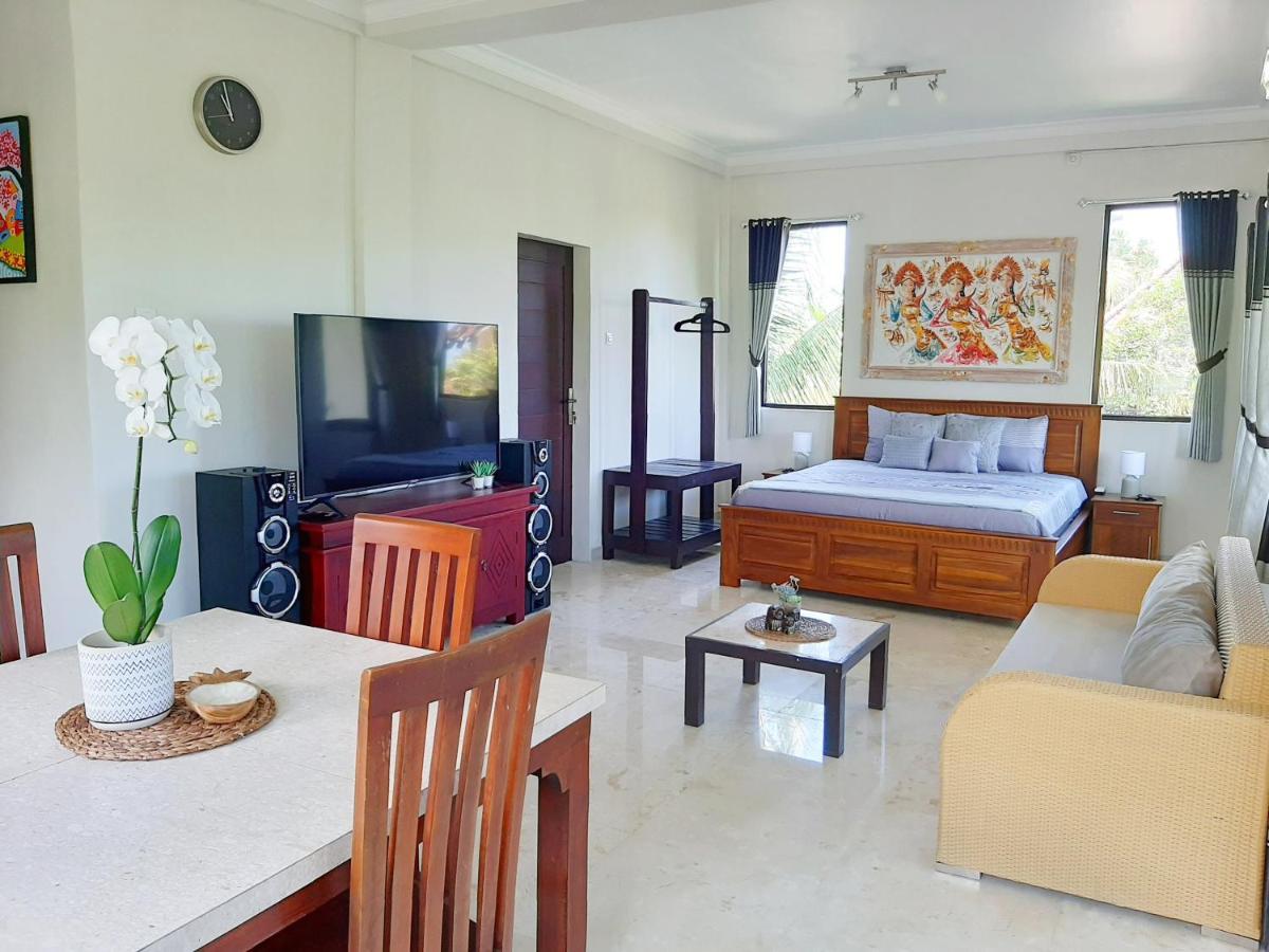 Medewi Manor Aparthotel Airsatang ภายนอก รูปภาพ