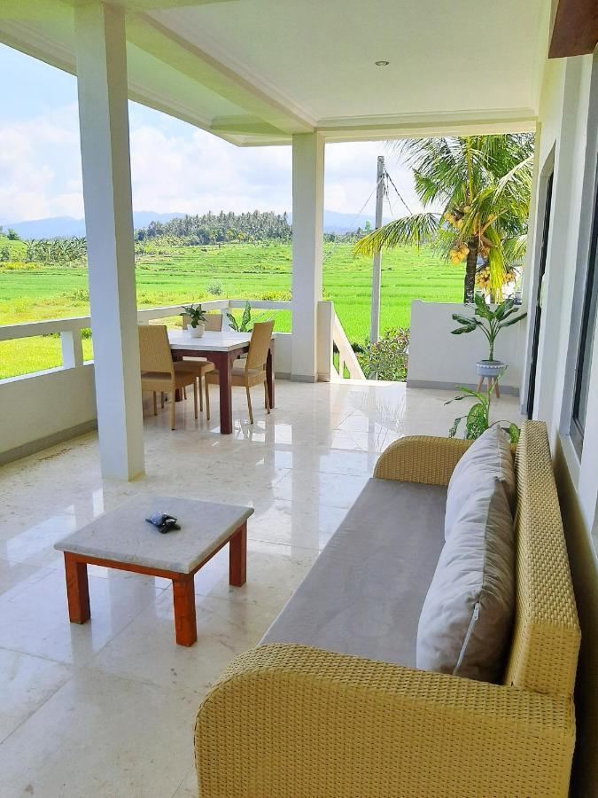 Medewi Manor Aparthotel Airsatang ภายนอก รูปภาพ