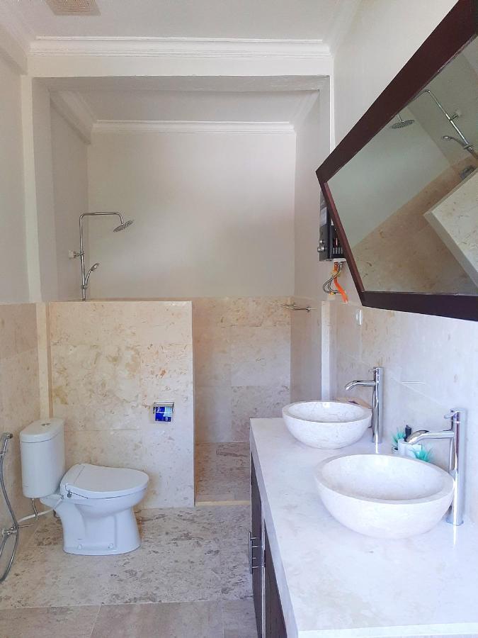 Medewi Manor Aparthotel Airsatang ภายนอก รูปภาพ