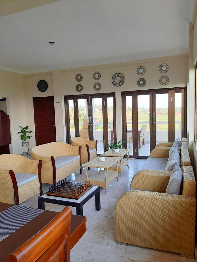 Medewi Manor Aparthotel Airsatang ภายนอก รูปภาพ