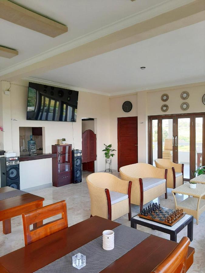 Medewi Manor Aparthotel Airsatang ภายนอก รูปภาพ