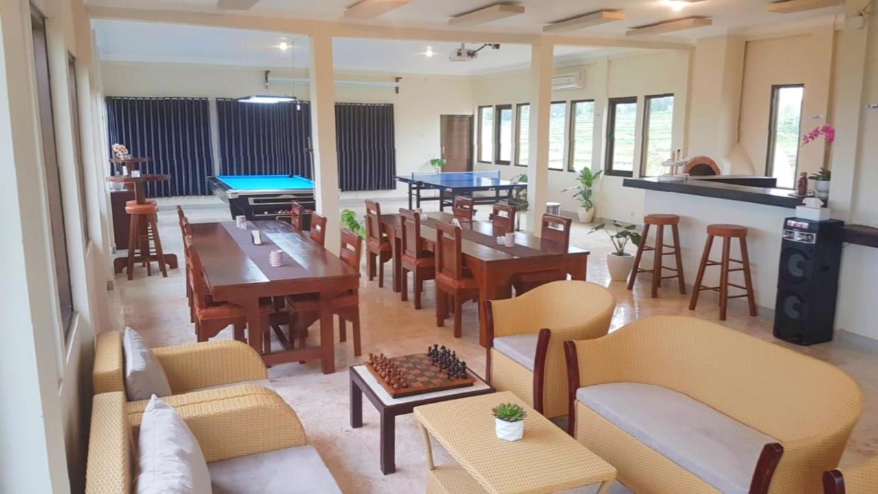 Medewi Manor Aparthotel Airsatang ภายนอก รูปภาพ
