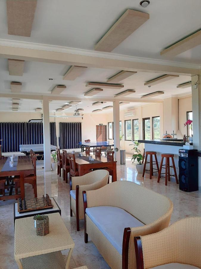 Medewi Manor Aparthotel Airsatang ภายนอก รูปภาพ