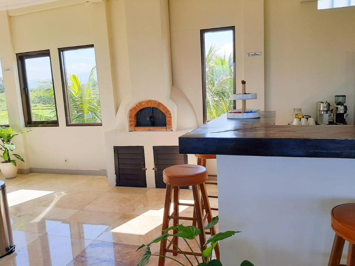 Medewi Manor Aparthotel Airsatang ภายนอก รูปภาพ