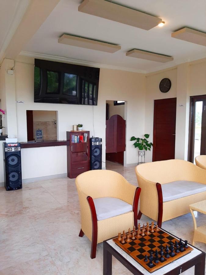 Medewi Manor Aparthotel Airsatang ภายนอก รูปภาพ