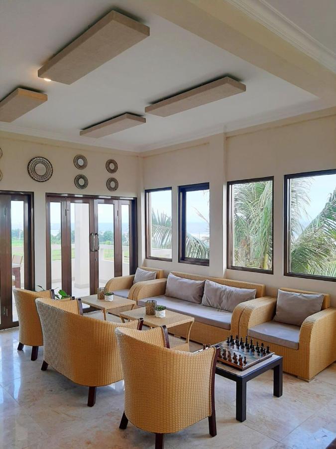 Medewi Manor Aparthotel Airsatang ภายนอก รูปภาพ